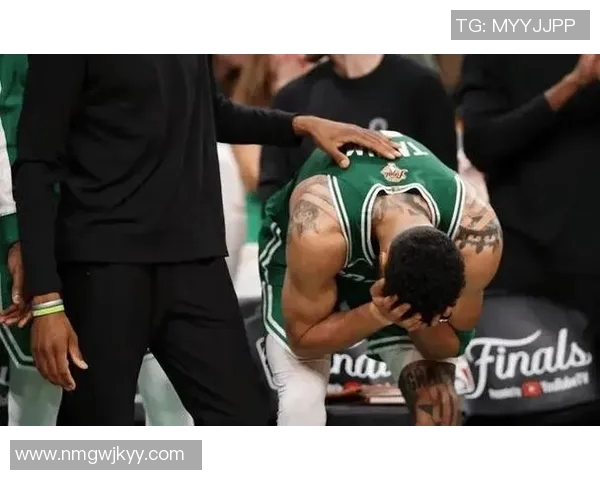 塔图姆赛场微妙举动引发广泛热议 专家解读其背后的潜在意义