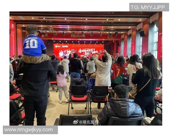 球星与粉丝互动集锦 球星与粉丝互动集锦